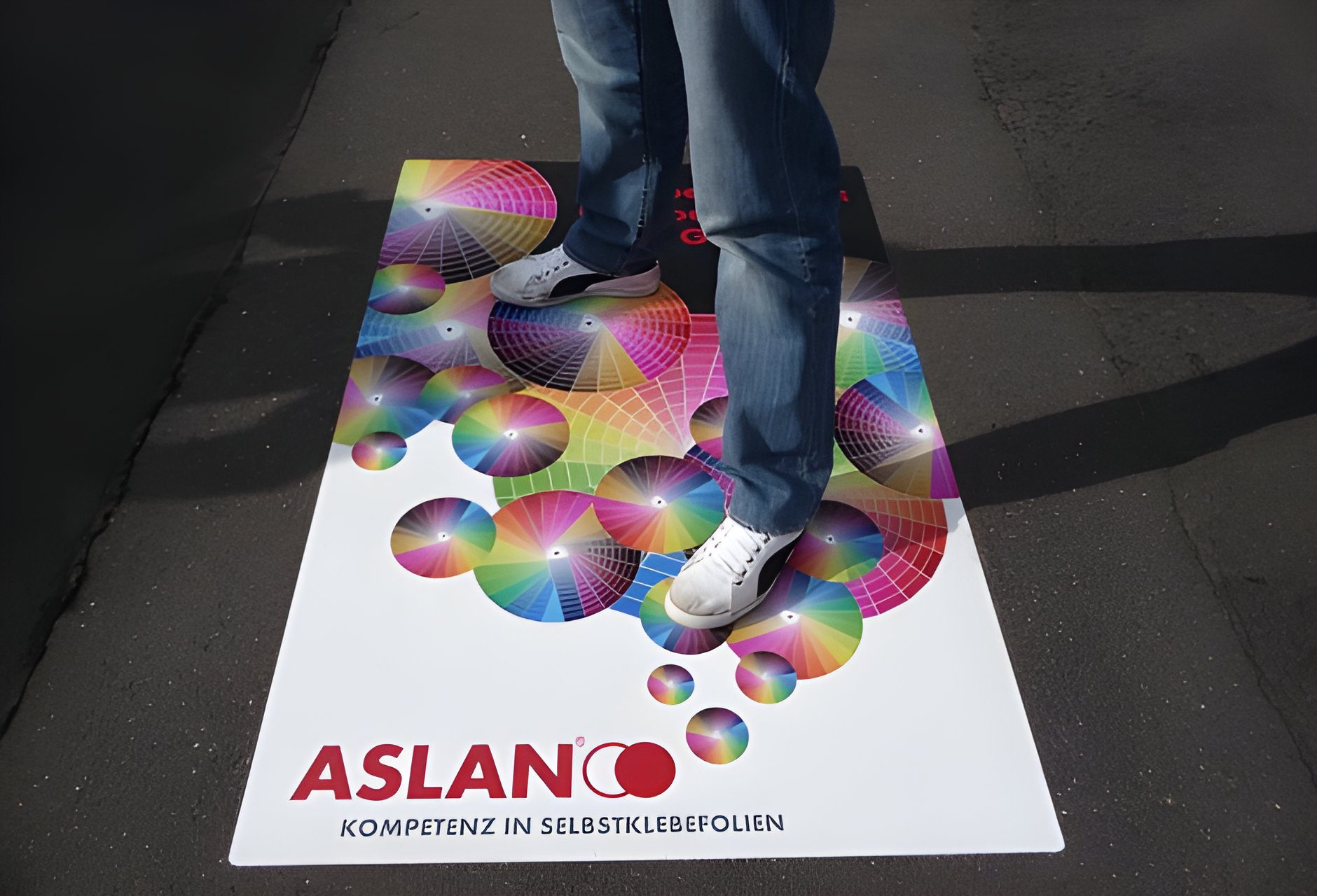 Aslan® DFP 46 WrapTheSteet Print Media